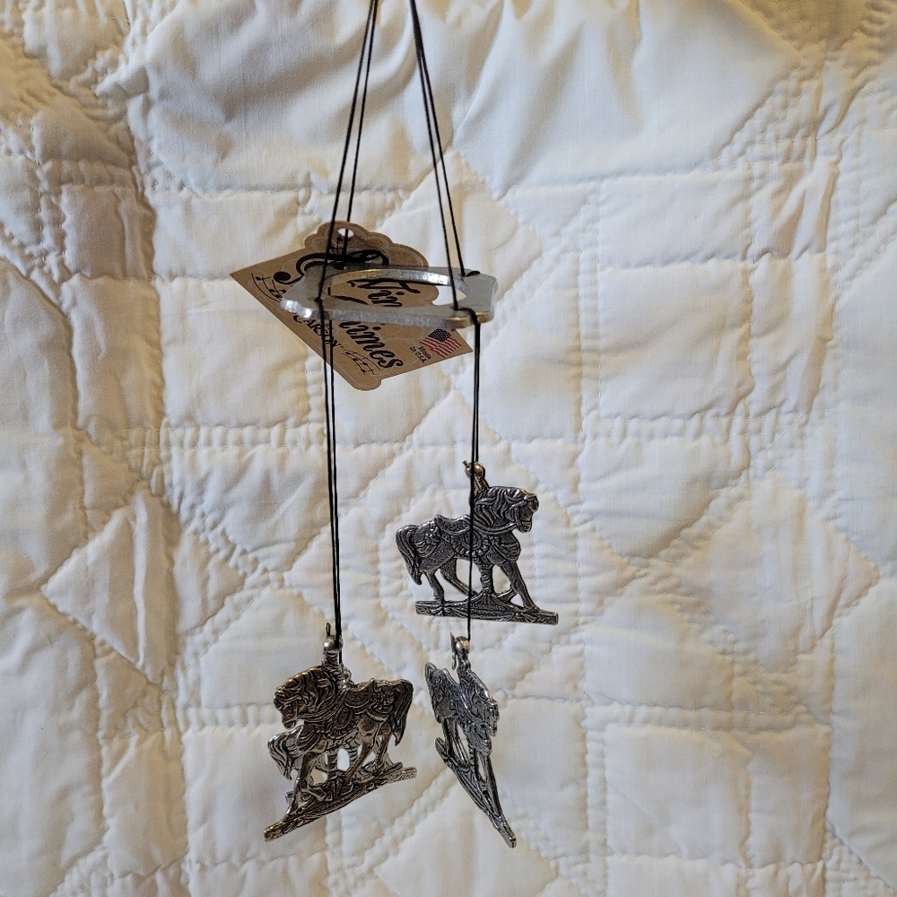 Vintage Carson wind chimes - Picture 2 of 3